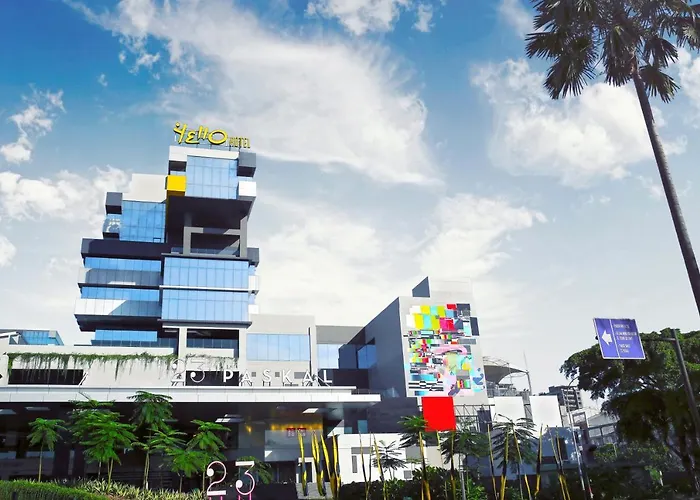 Yello Hotel Paskal Bandung