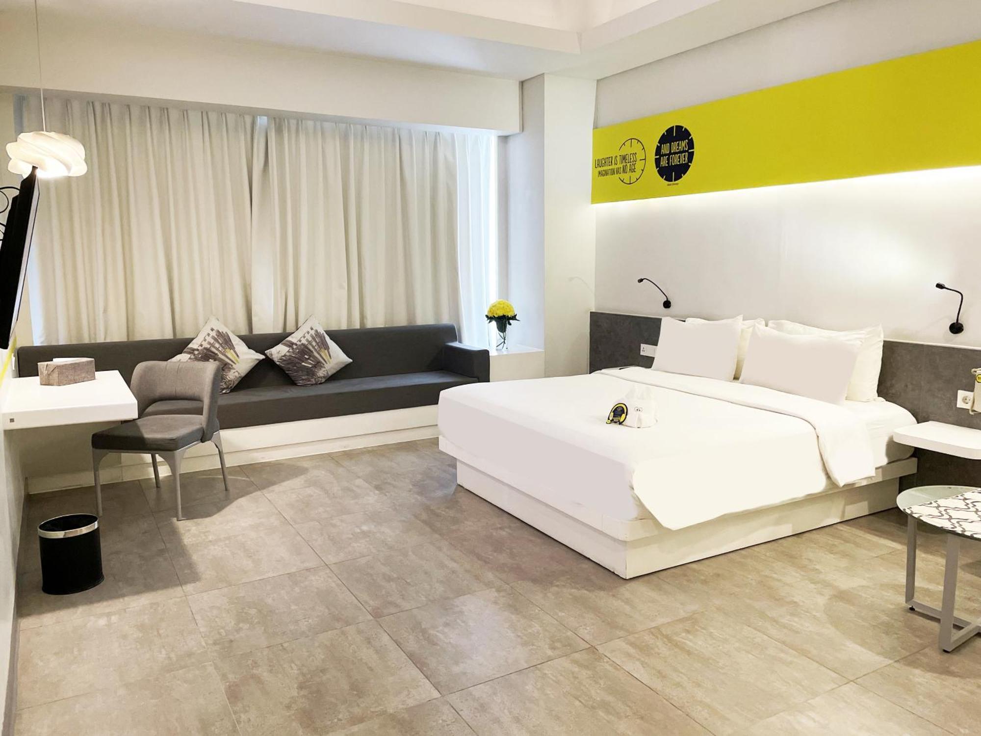 Yello Paskal 3* Bandung